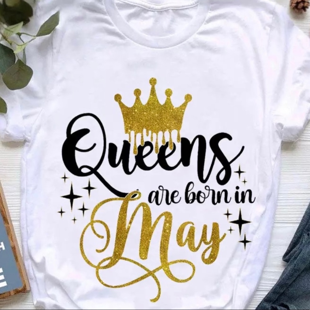 It's the Queen's Birthday in May Tee-Shirt